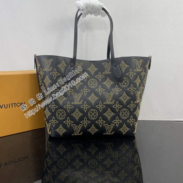 LV路易威登2023专柜新款M23387钉 镂花牛皮革Blossom大号手袋 ydh5411